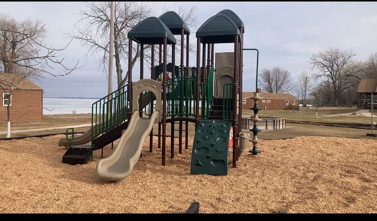 playground at Lake Poinsett